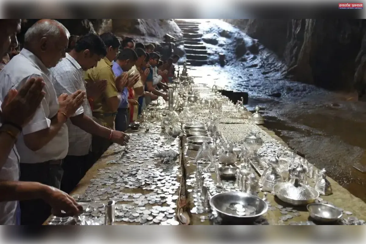 श्रद्धालु चांदी समझ वैष्णो देवी में चढ़ाते हैं चढ़ावा, निकला कैंसर फैलाने वाला जहरीला धातु!