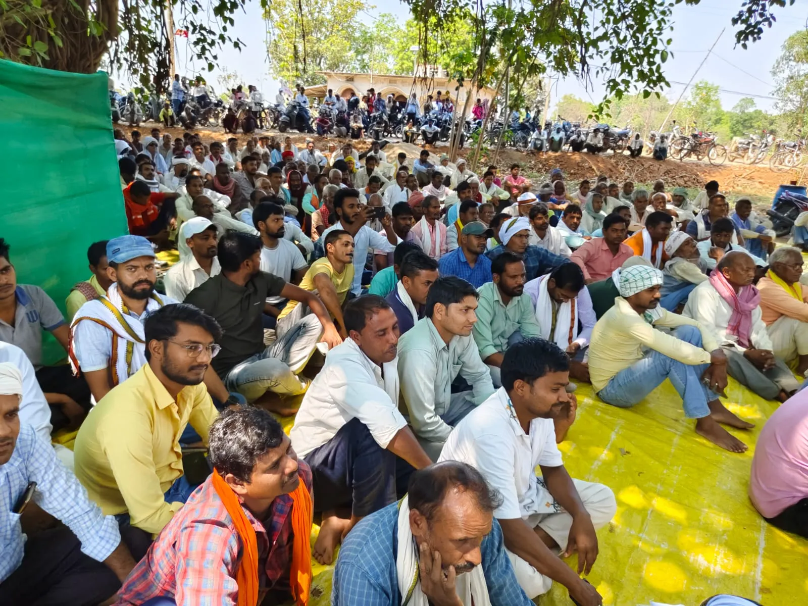 अडानी परियोजना के लिए भूमि अधिग्रहण पर किसानों में आक्रोश