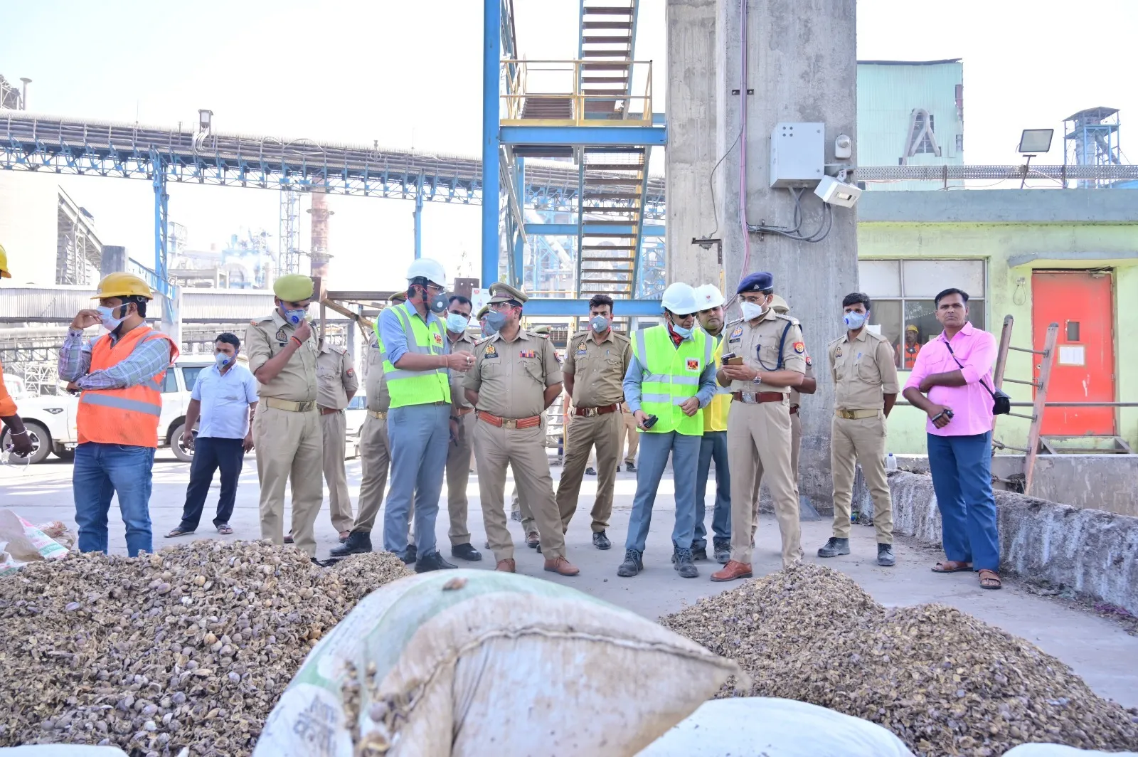 ऑपरेशन दहन के तहत बड़ी कार्यवाही , 747 अभियोगों से संबंधित कुल अनुमानित कीमत – ₹30,84,85,655.50/- के अवैध मादक पदार्थ नष्ट