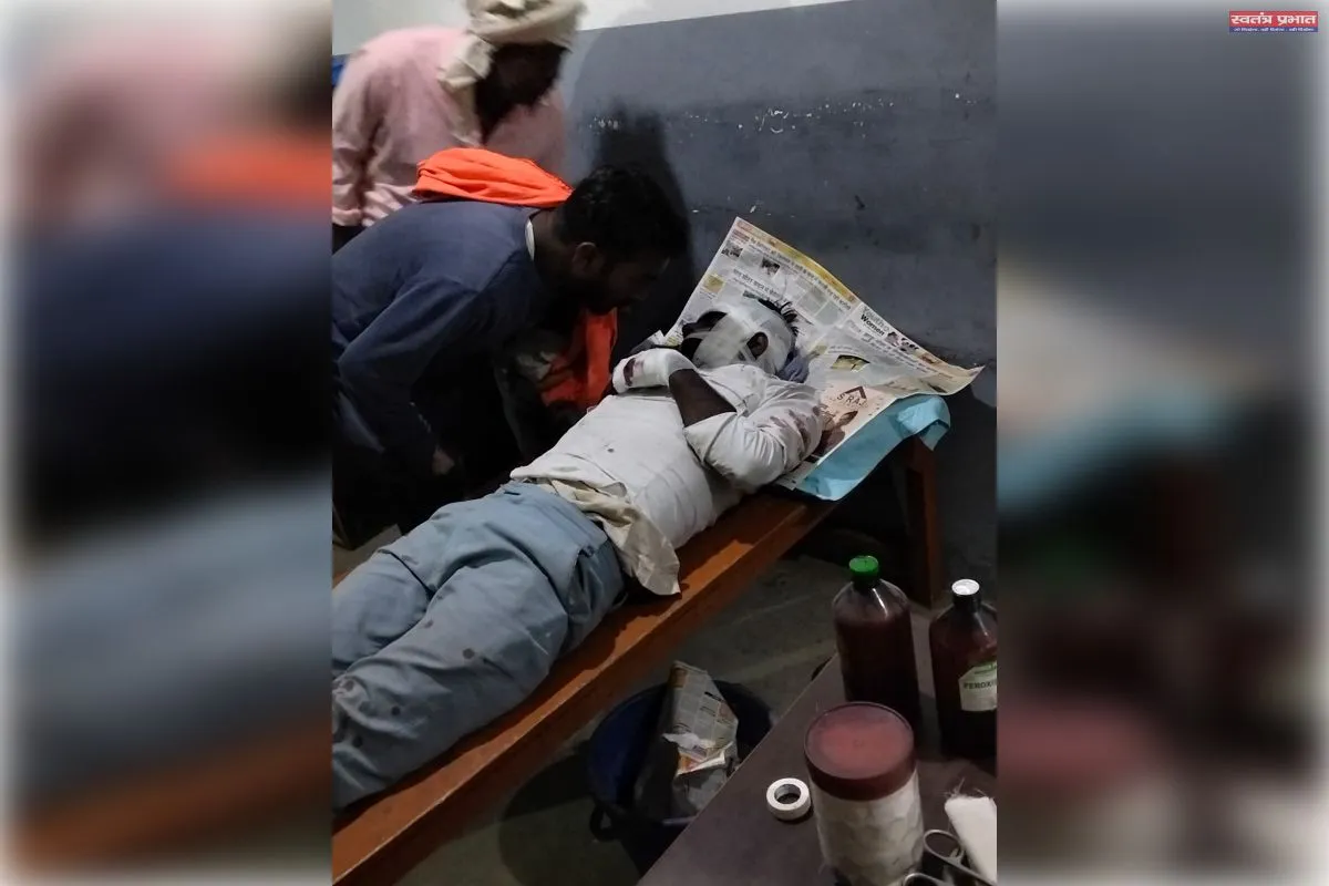 घर में घुसकर पिता-पुत्र पर फायरिंग, दोनों गंभीर, गांव में दहशत