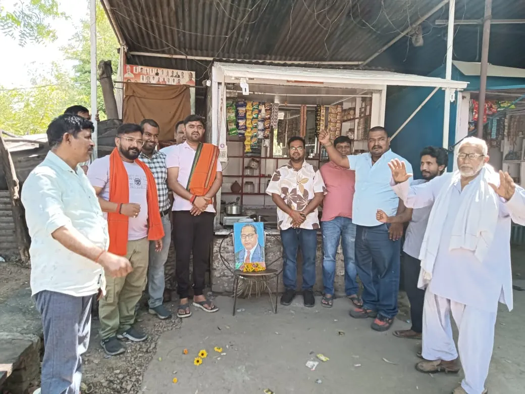 बाबा साहब की जयंती पर राष्ट्रीय पर्व घोषित करने की मांग अनपरा में विद्युत कर्मियों ने दी भावभीनी श्रद्धांजलि