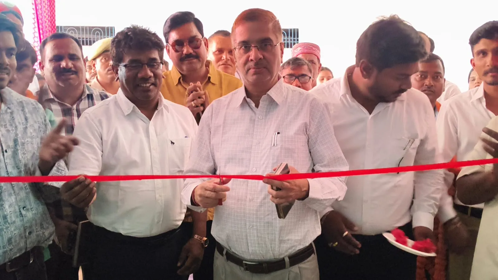 पीएमएफएमई योजना के तहत मिलेट्स प्रोसेसिंग यूनिट का जिलाधिकारी ने  किया उद्घाटन