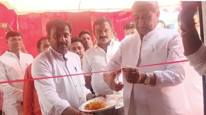 सांसद ने श्री शंकर मार्बल्स एण्ड ग्रेनाइट्स दुकान का किया उद्घाटन