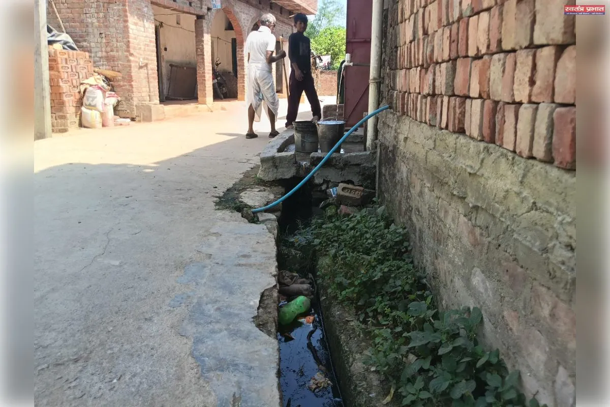 बिराहिमपुर ग्राम पंचायत में सफाई व्यवस्था ध्वस्त, प्रधान व सचिव पर गंभीर आरोप