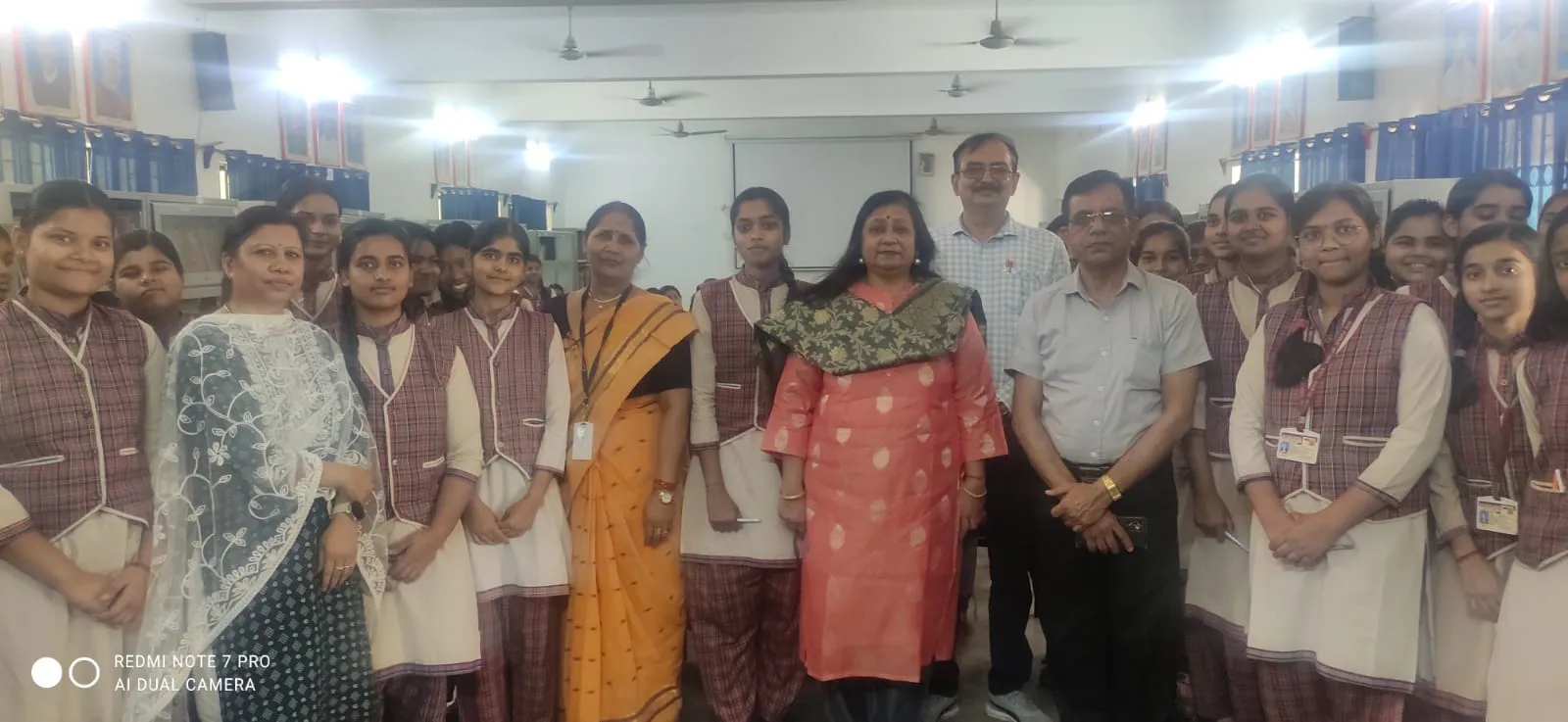 महाप्रबंधक मुख्य चिकित्साधिकारी ने बालिकाओं को दिया स्वस्थ बेटी, सशक्त भारत मिशन पर विशेष जोर