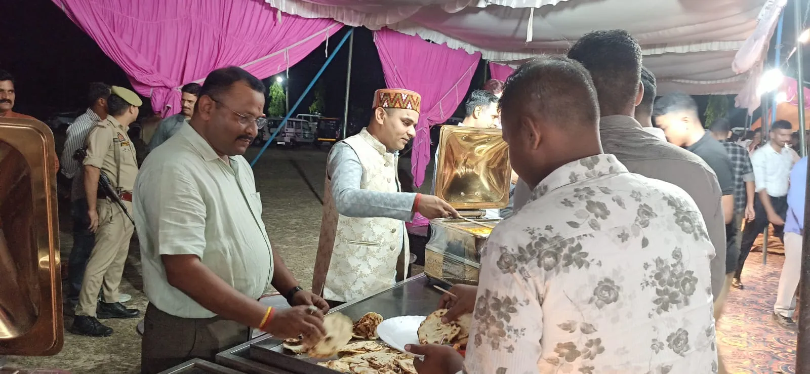 दीक्षांत परेड के बाद रिजर्व पुलिस लाइन में सांस्कृतिक संध्या व बड़ा खाना आयोजित