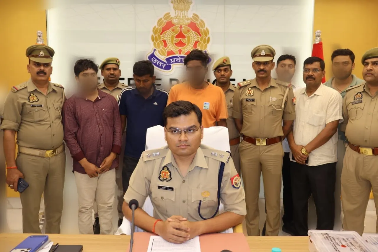 अनपरा पुलिस व  शक्तिनगर की संयुक्त टीम द्वारा एसओजी के सहयोग से लूट की घटना का सफल अनावरण, पुलिस मुठभेड़ में 02 अभियुक्त घायल सहित 05 अभियुक्त गिरफ्तार