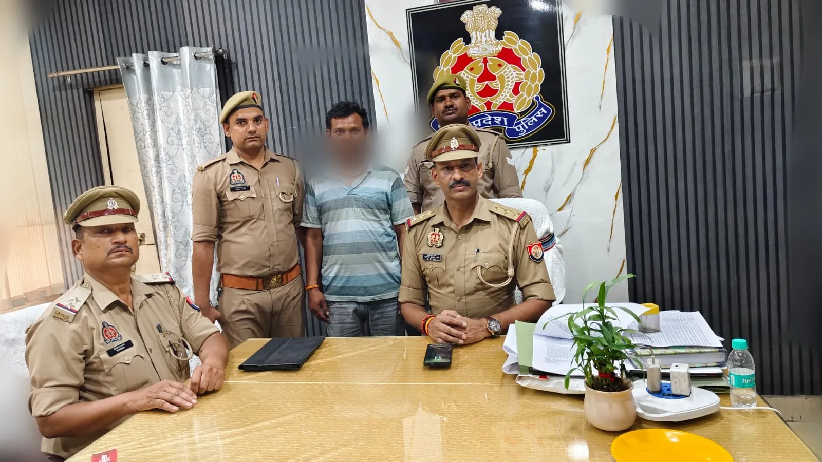 अनपरा पुलिस की सख्त कार्रवाई, पॉक्सो एक्ट का वांछित अभियुक्त गिरफ्तार
