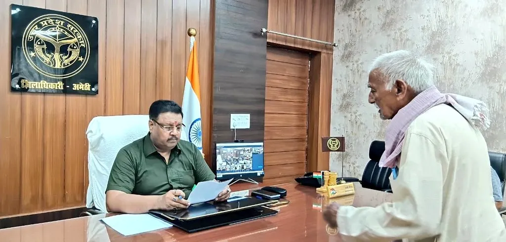 जनसुनवाई में जिलाधिकारी ने सुनीं शिकायतें, समयबद्ध व गुणवत्तापूर्ण निस्तारण के दिए निर्देश