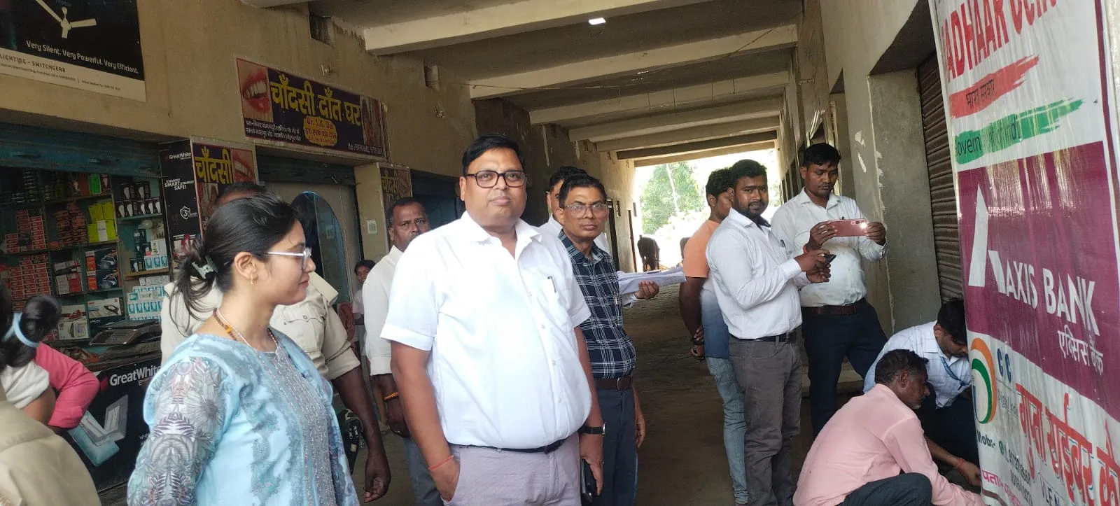 योगापट्टी में फर्जी दस्तावेज बनाने वाले साइबर कैफे पर छापा