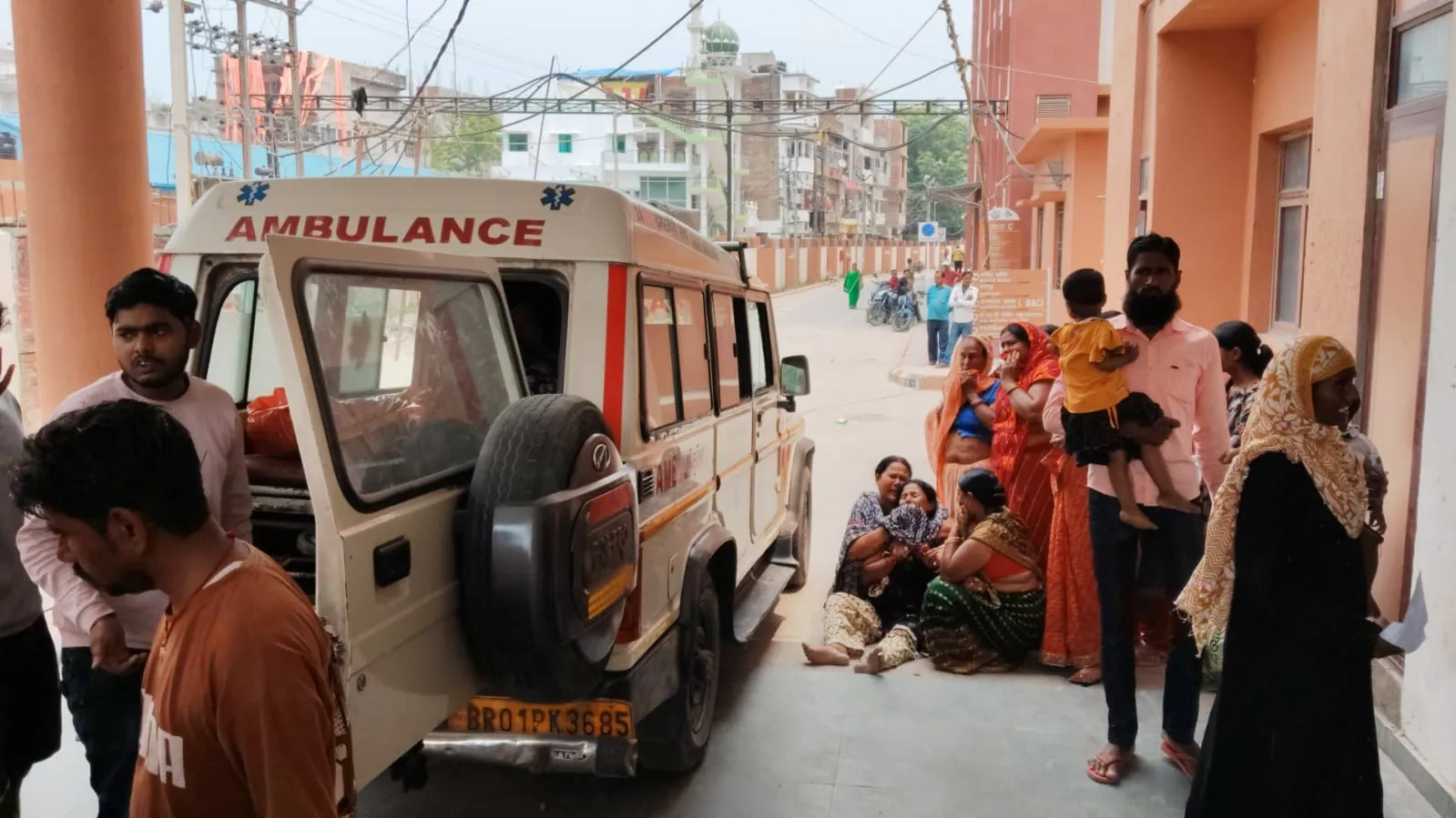 विवाहिता की दुपट्टे से गला दबाकर ससुराल वालों ने की हत्या