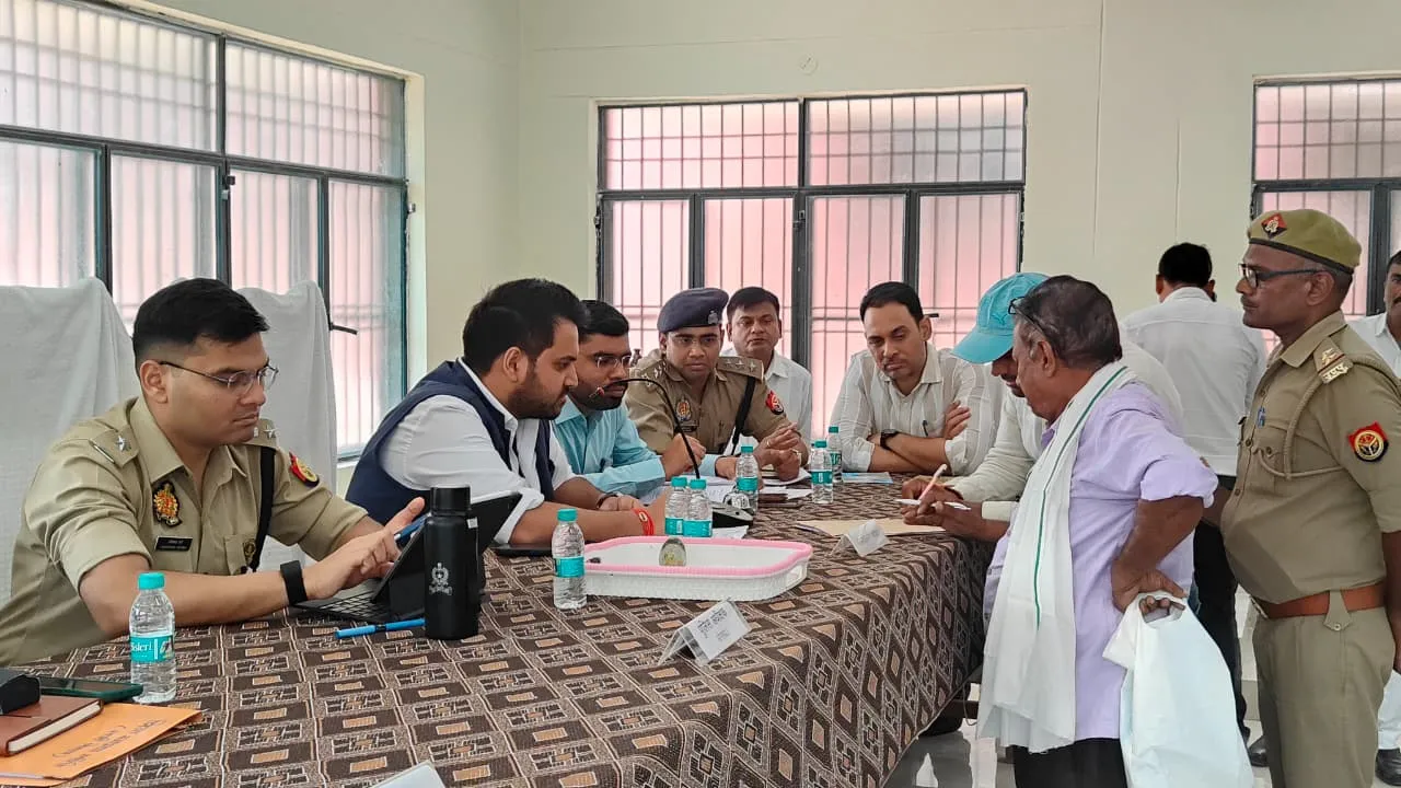 जनपद के चारों तहसीलों में संपूर्ण समाधान दिवस का आयोजन, दिये गुणवत्तापूर्ण निस्तारण के निर्देश