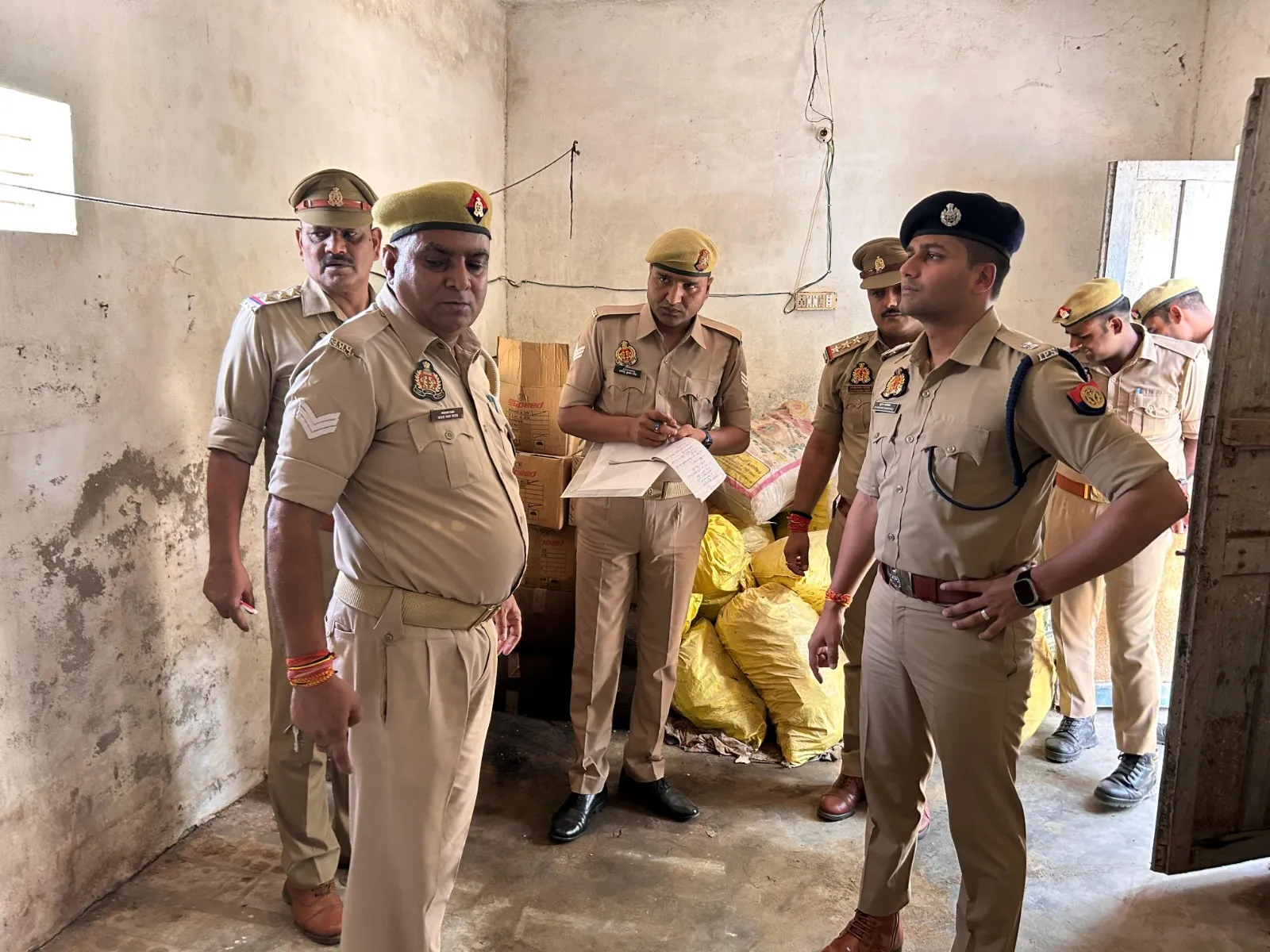 अपर पुलिस अधीक्षक ने किया थाना भदोही का अर्धवार्षिक निरीक्षण