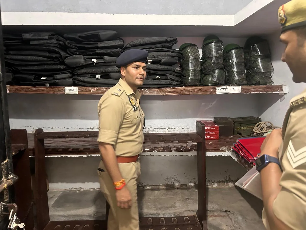 अपर पुलिस अधीक्षक ने थाना ऊंज का किया अर्धवार्षिक निरीक्षण