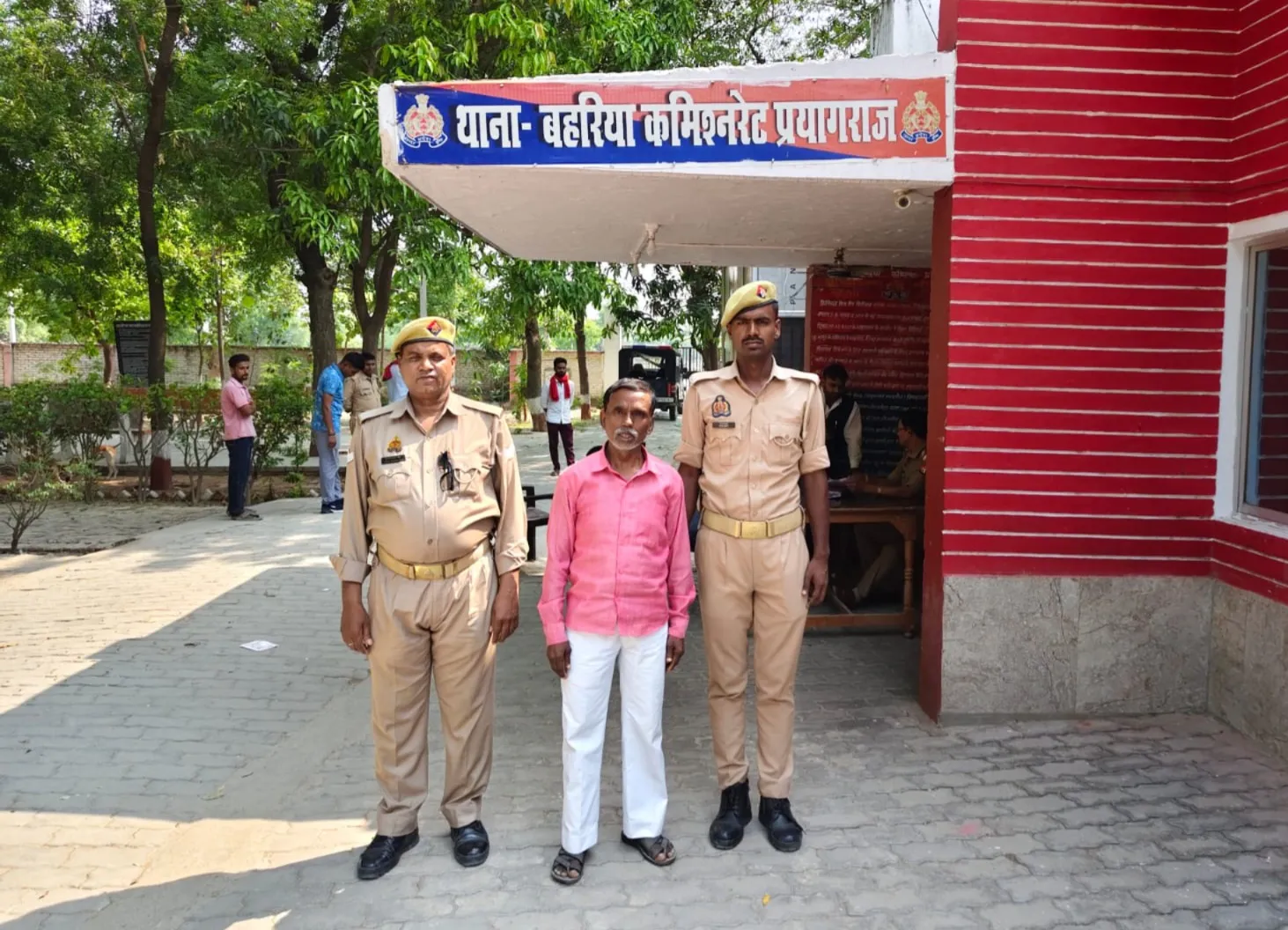 बहरिया पुलिस टीम द्वारा 01 वारण्टी अभियुक्त गिरफ्तार।
