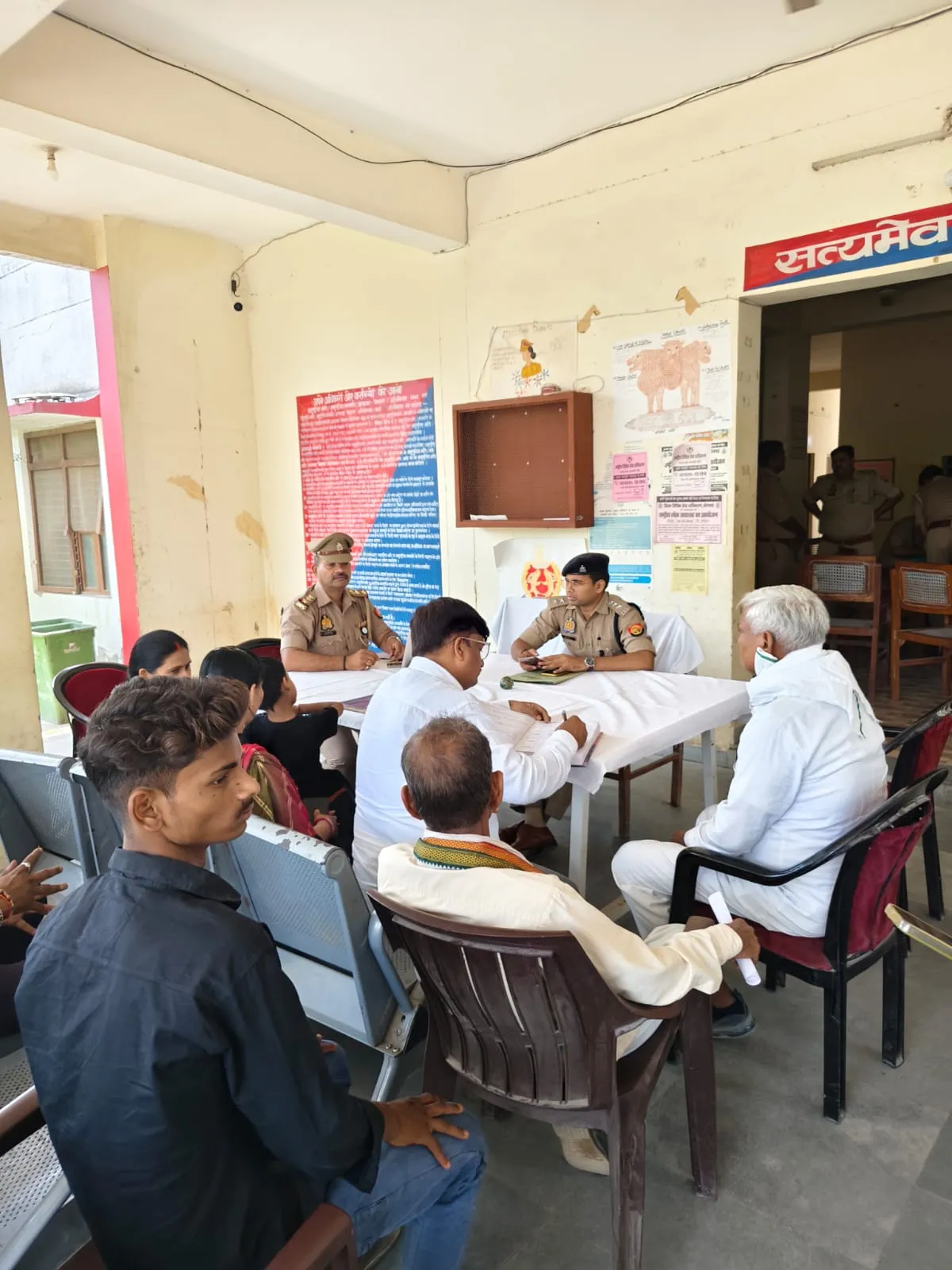 जनपद के समस्त थानों पर आयोजित हुआ थाना समाधान दिवस
