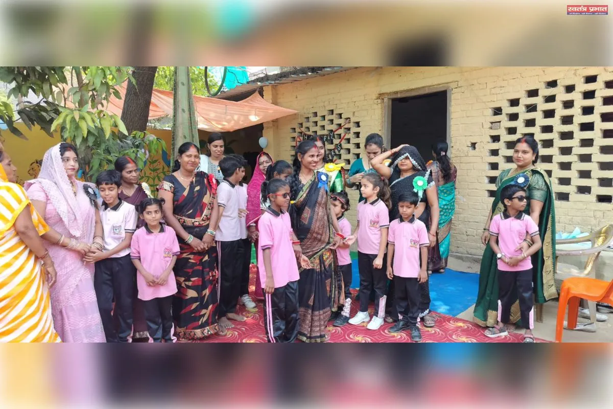 मातृ दिवस के अवसर पर विद्यार्थियों ने अपने मां के प्रति सम्मान प्रकट किया।                                  