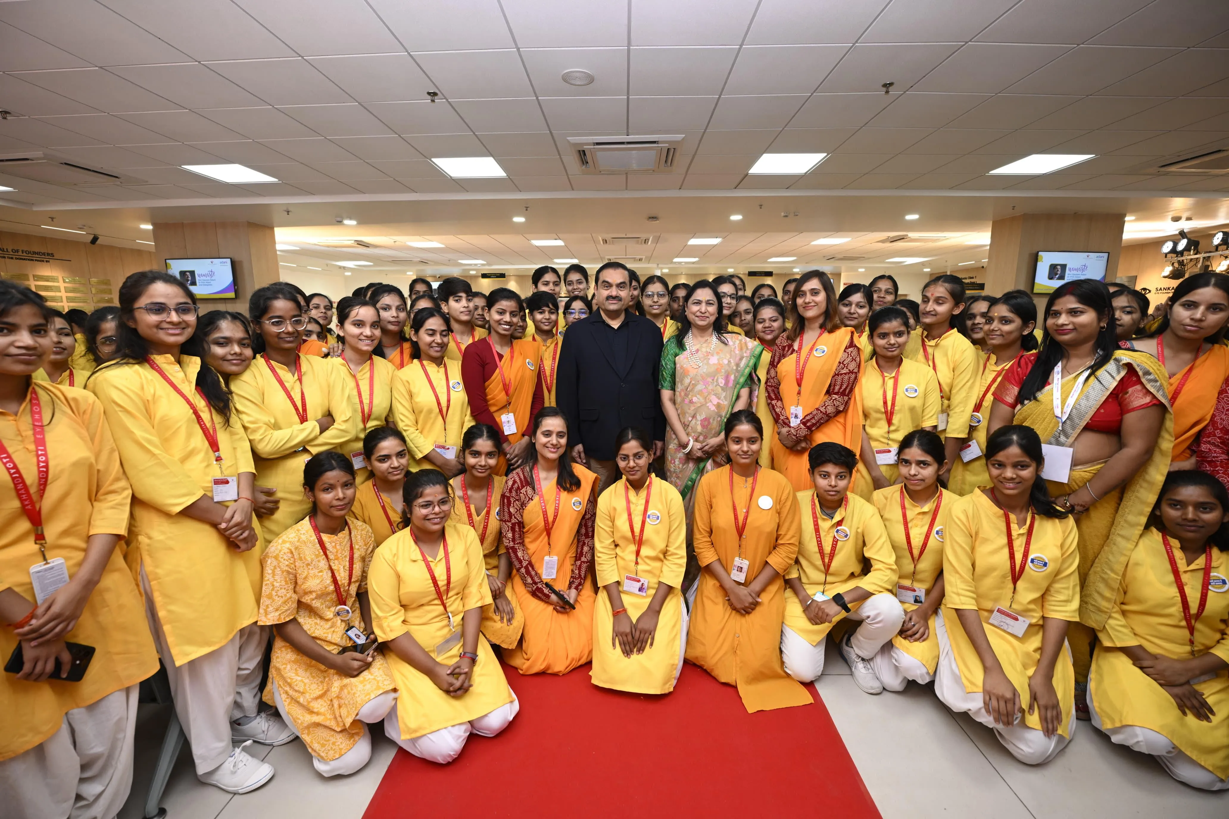 गौतम अदाणी ने बिहार में शुरू की 150 करोड़ रुपए की नेत्र चिकित्सा।