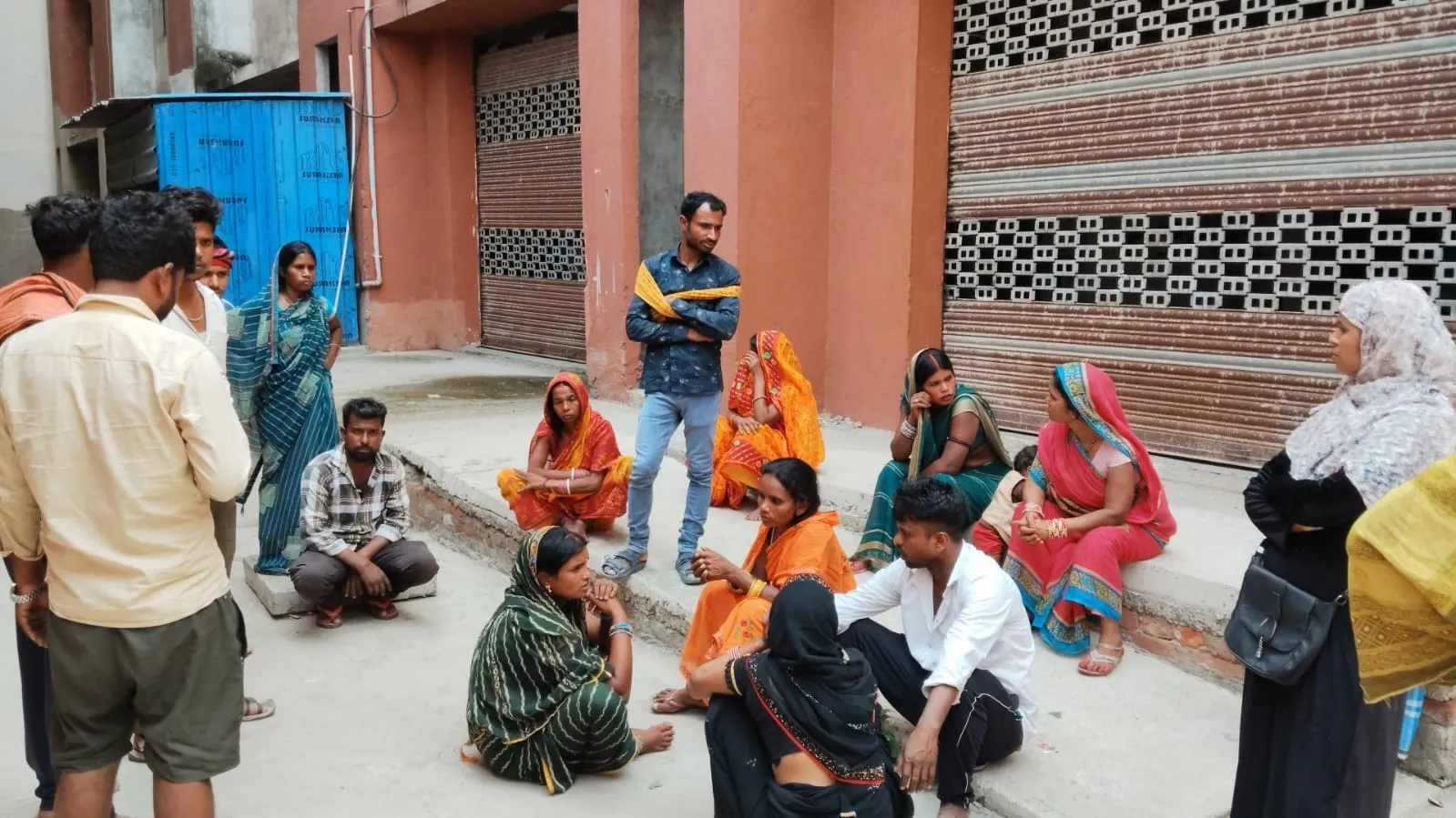 दहेज की लोभ में ससुराल वालों ने नवविवाहिता की ली जान, परिजनों ने हत्या का लगाया आरोप, जांच में जुटी पुलिस