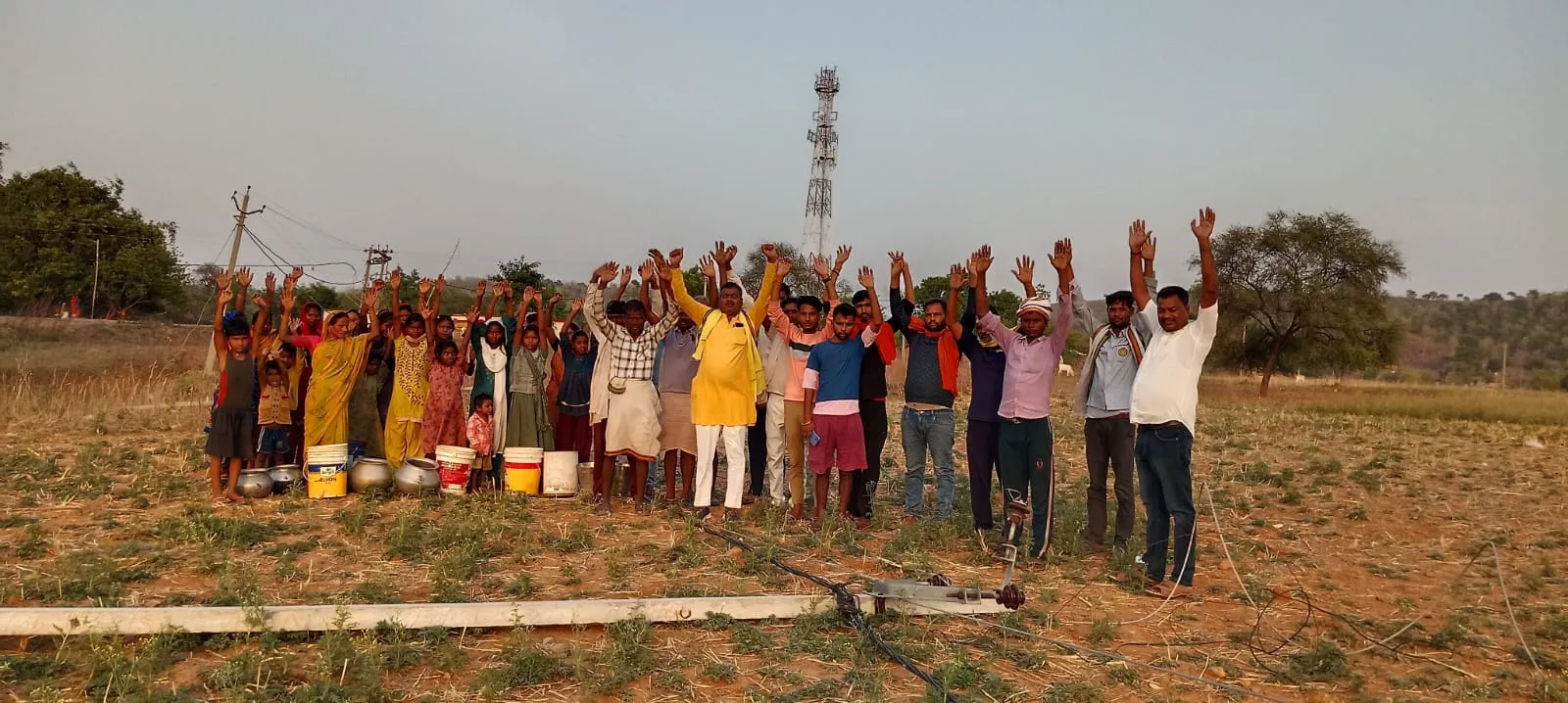 कोन : अंधेरे में डूबा नरहटी और चांची खुर्द गाँव, ग्रामीणों का फूटा गुस्सा