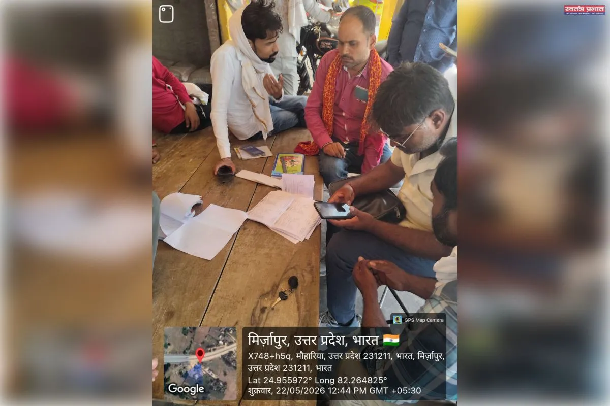 विंध्य भारत गैस एजेंसी हलिया सिर्फ सिलेंडर ले जाकर फोटो खिंचवाने के लिए बाजार में भेजा जाता है फोटो खींचने के बाद वापस चले जाते हैं