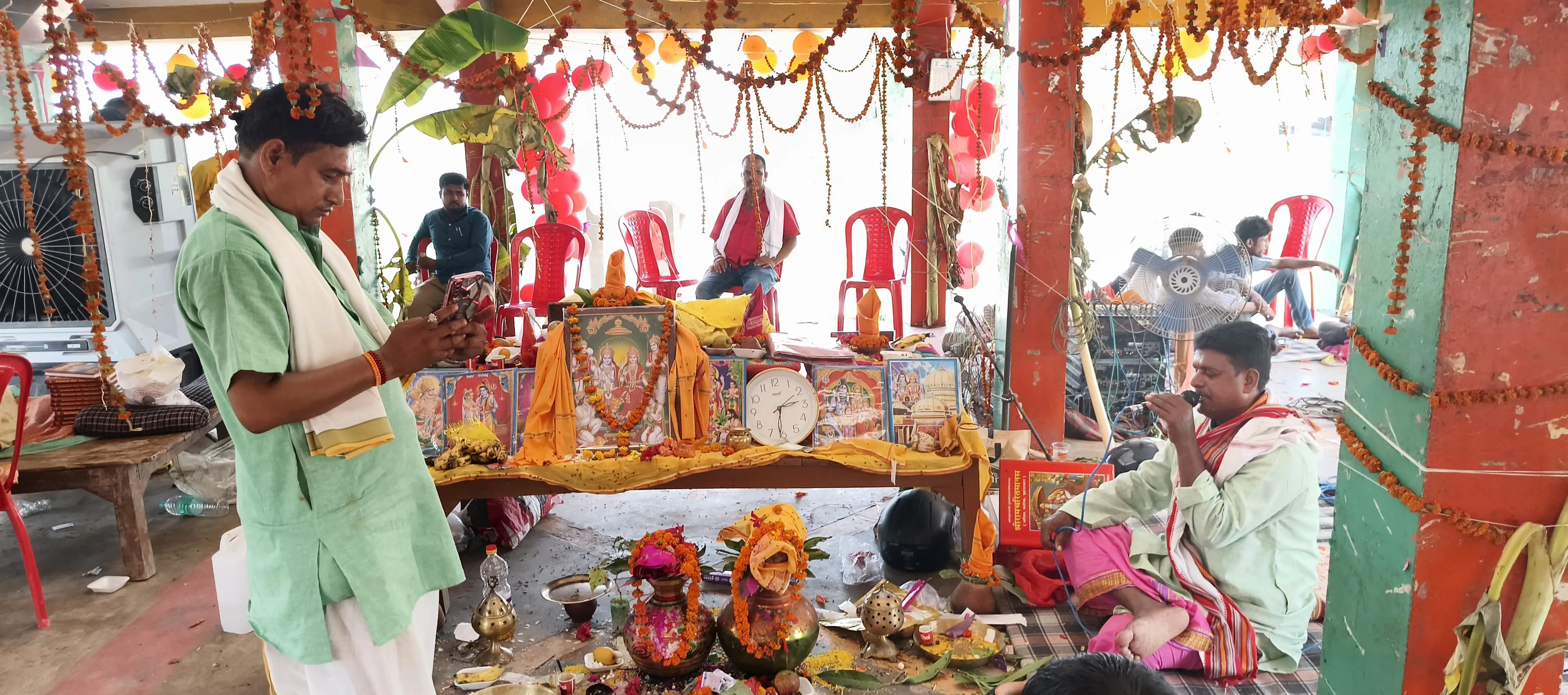 बाबा महेंद्रनाथ धाम मंदिर परिसर में हवन-पूजन व विशाल भंडारे के साथ 72 घंटे के अखंड अष्टयाम का समापन 