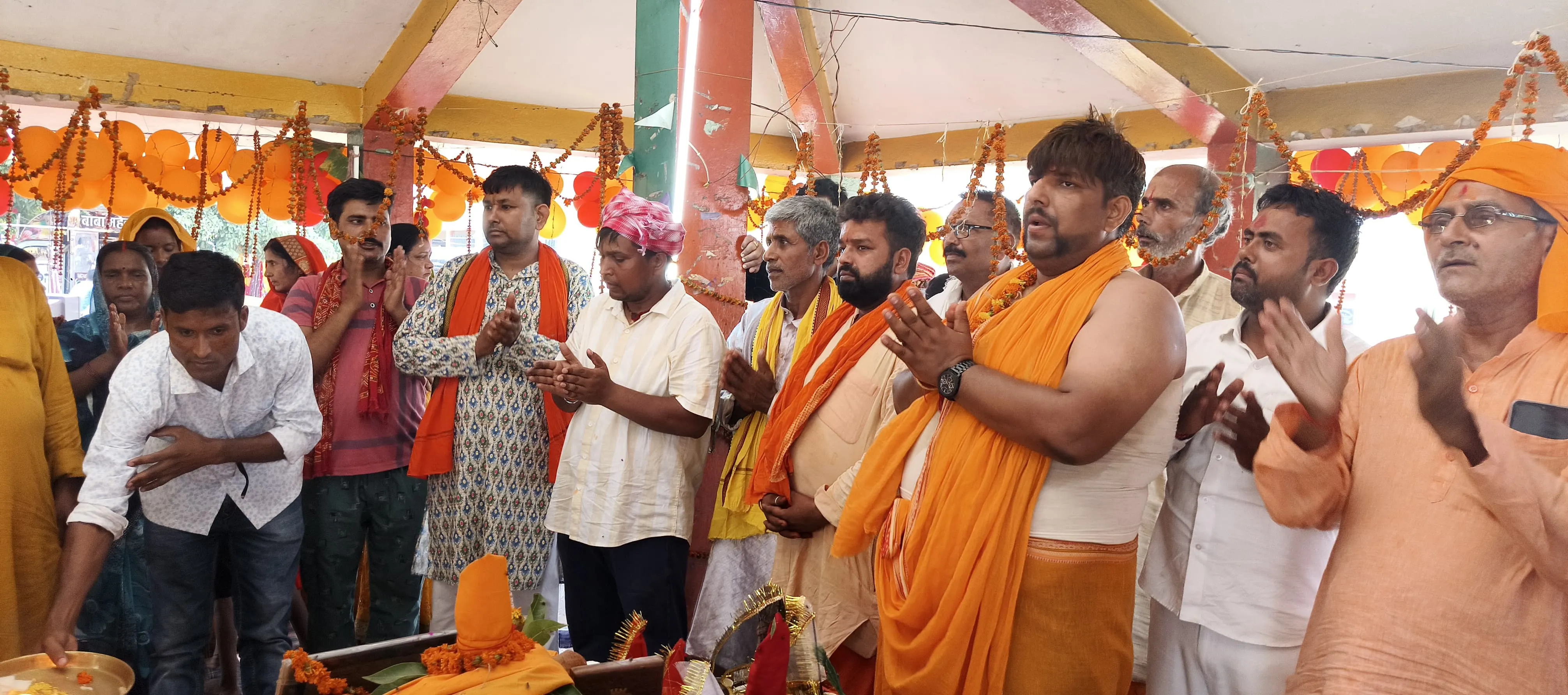 बाबा महेंद्रनाथ धाम मंदिर परिसर में हवन-पूजन व विशाल भंडारे के साथ 72 घंटे के अखंड अष्टयाम का समापन