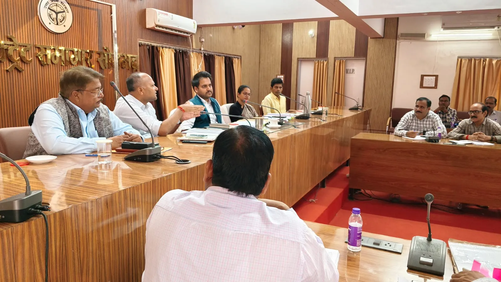 जनकल्याणकारी कार्यों में सीएसआर की भूमिका बढ़ाएं, जिला प्रशासन से समन्वय बनाकर करें कार्य-जिलाधिकारी