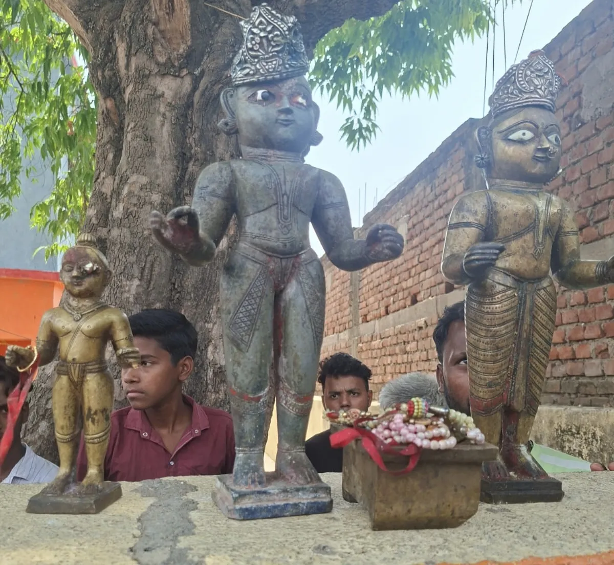 कड़ी मेहनत रंग लाई : मसौढ़ी पुलिस ने बरामद की चोरी हुई अष्टधातु की राम-जानकी की मूर्तियां