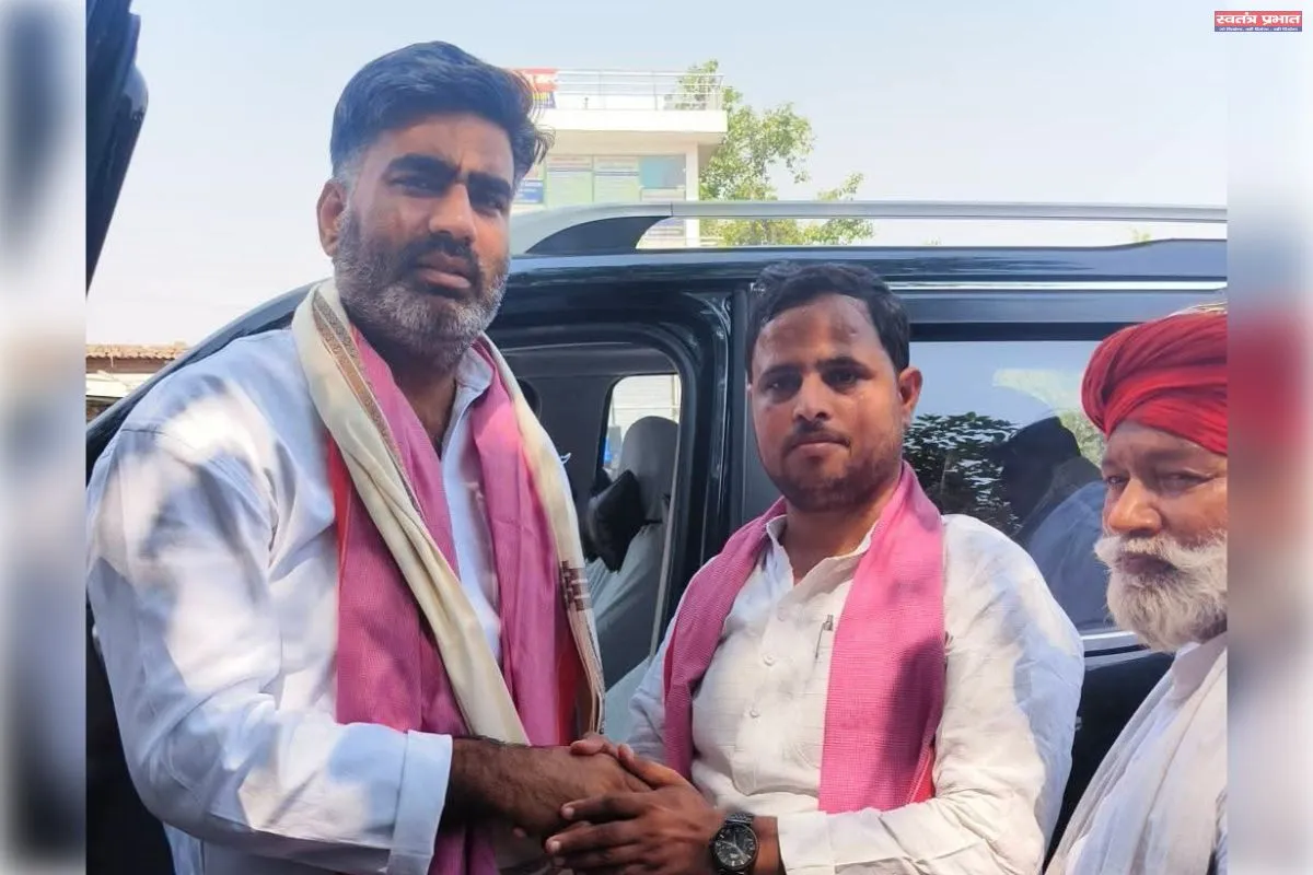 दुबार चौकी के सामने ओवरलोड बालू वाहनों से वसूली का वीडियो वायरल