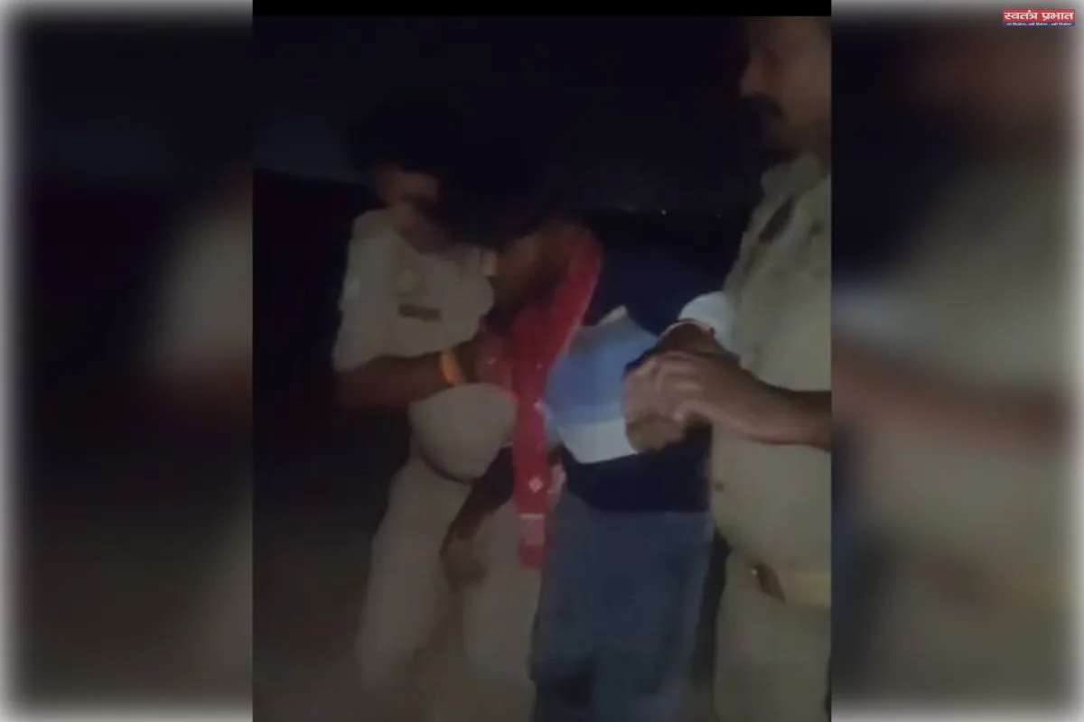 मिर्जापुर में पुलिस मुठभेड़: किशोरी हत्याकांड का आरोपी पैर में गोली लगने के बाद गिरफ्तार