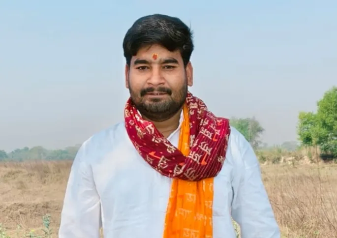 चतरा क्षेत्र की जनसमस्याओं के त्वरित निराकरण हेतु जिला अधिकारी को सौंपा ज्ञापन
