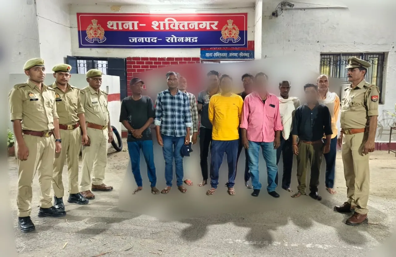 शक्तिनगर पुलिस द्वारा चेकिंग के दौरान सार्वजनिक स्थानों पर शराब का सेवन करते हुए कुल 18 व्यक्तियों को  किया गिरफ्तार