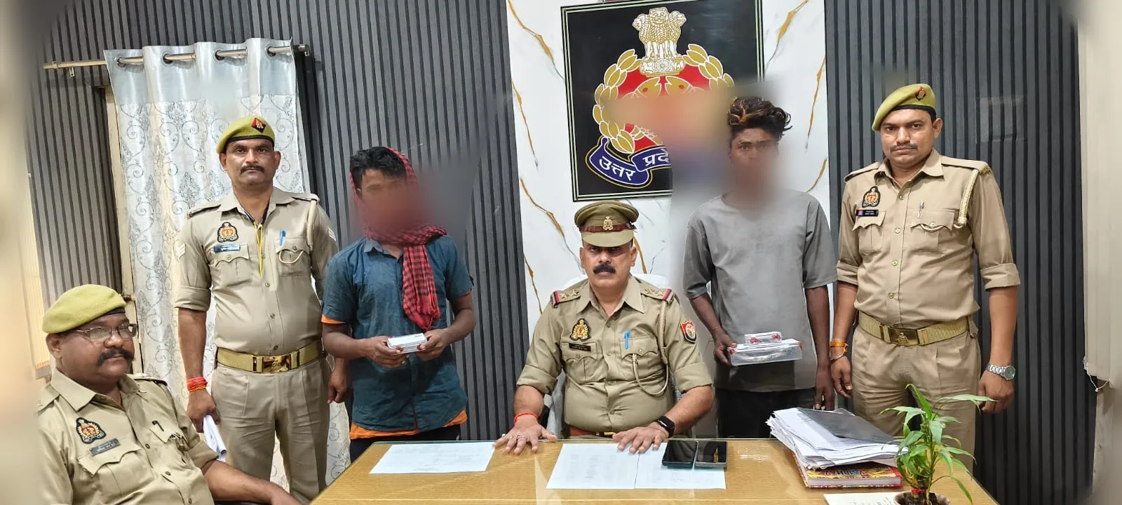 अनपरा पुलिस ने मंदिर में चोरी करने वाले 02 शातिर चोर को किया गिरफ्तार , भेजा न्यायालय