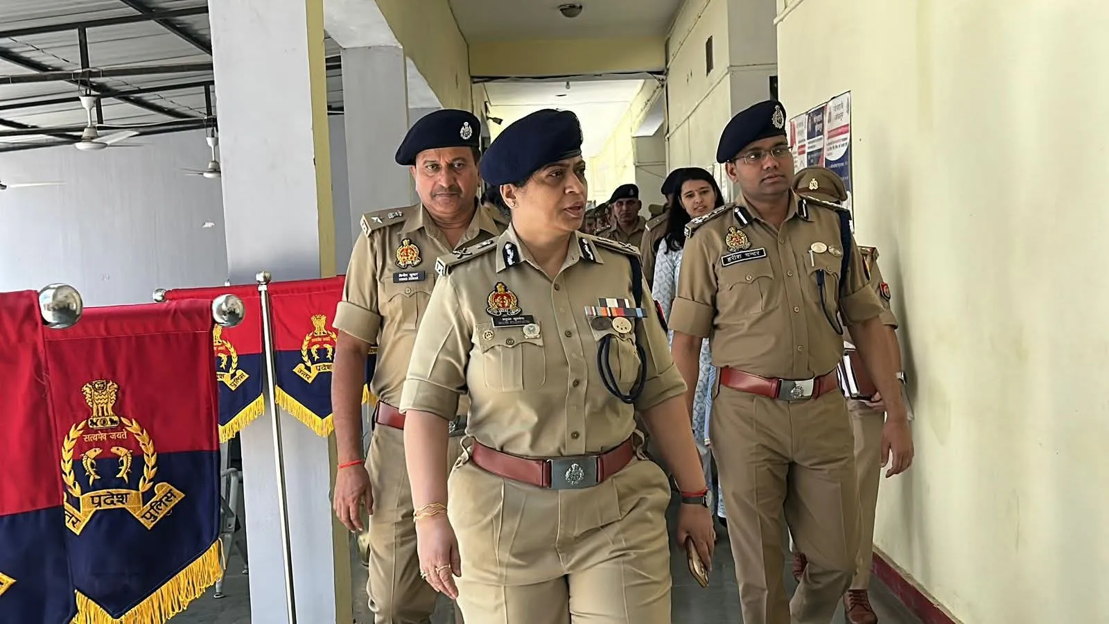 एडीजी कानपुर जोन ने पुलिस अधीक्षक कार्यालय कन्नौज का किया औचक निरीक्षण 