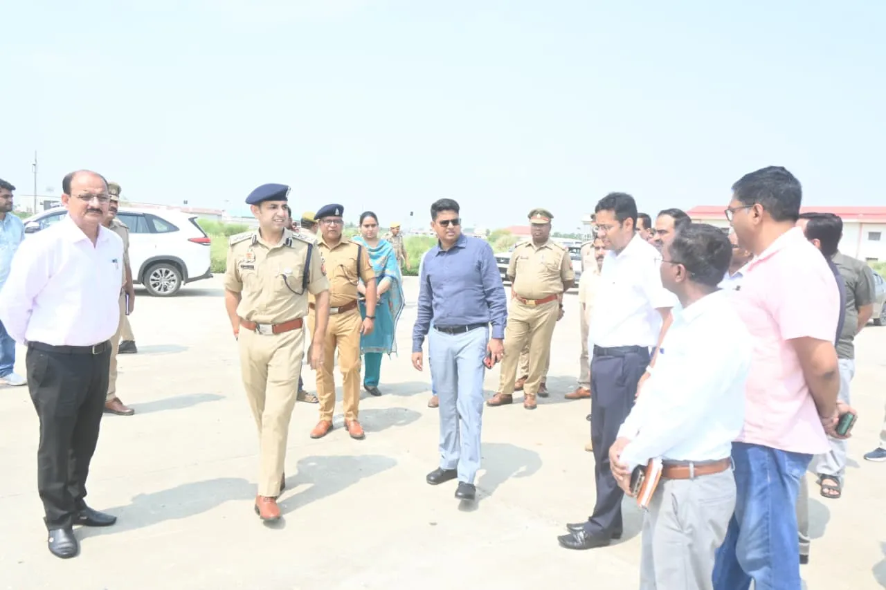 राज्यपाल के कार्यक्रम स्थल का निरीक्षण: डीएम और एसएसपी ने सुरक्षा व्यवस्था का लिया जायजा*