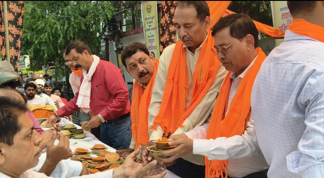 उद्यान विभाग द्वारा भव्य भंडारे का आयोजन, श्रद्धालुओं ने ग्रहण किया प्रसाद।