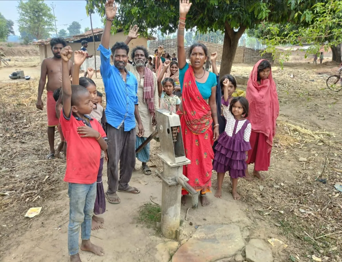 जल संकट से जूझ रहा अंजानी ग्राम पंचायत, मरम्मत के नाम पर 90 हजार की निकासी, धरातल पर कार्य नदारद