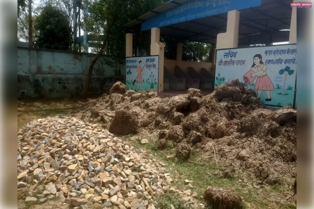 एडीयो पंचायत हलिया से साठ गाठ करके &nbsp;मलाई काट रहे हैं ग्राम पंचायत में बैठे सचिव