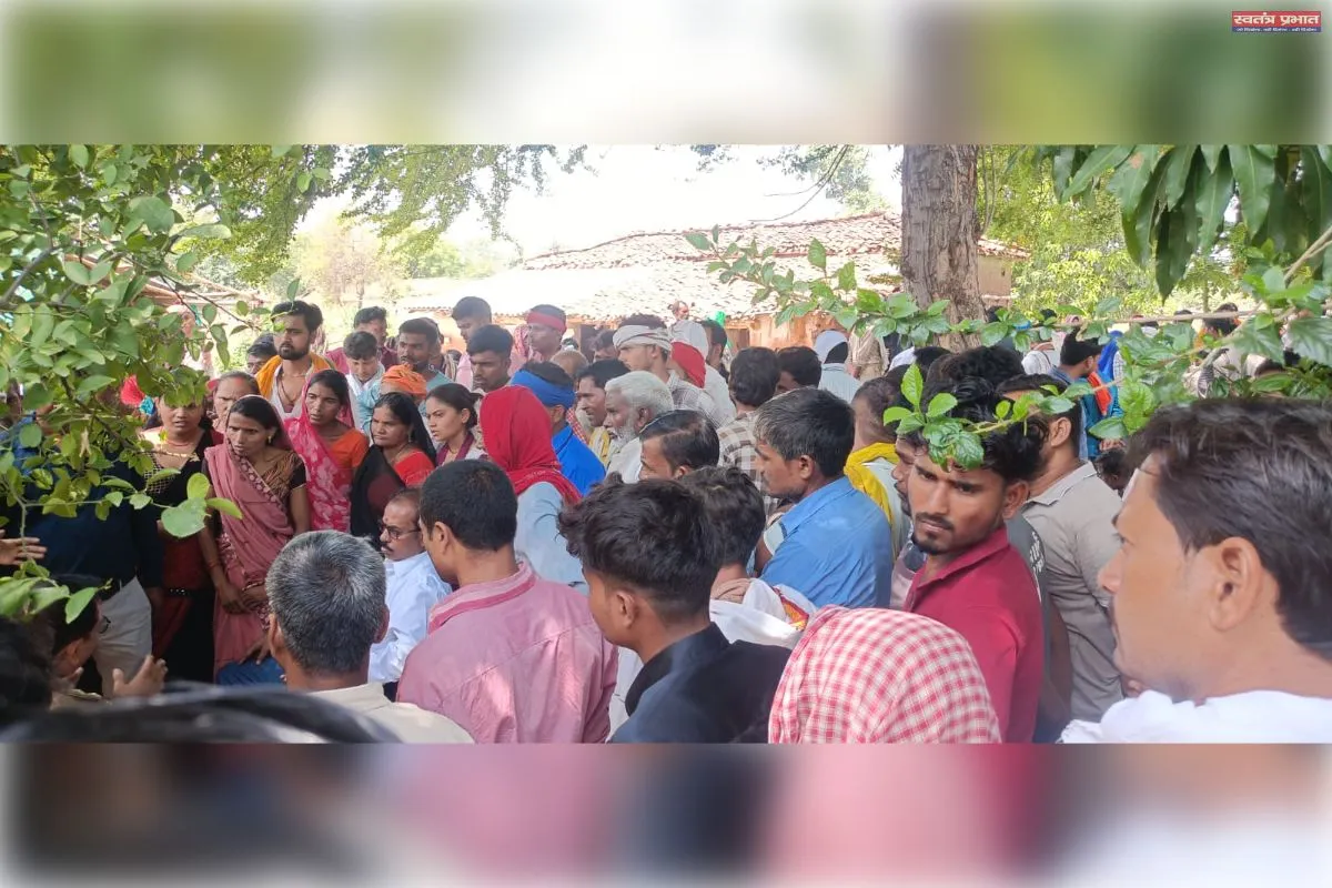 संदिग्ध परिस्थितियों में फंदे से लटक कर  मूक-बधिर विवाहिता ने दी जान, दहेज हत्या का आरोप