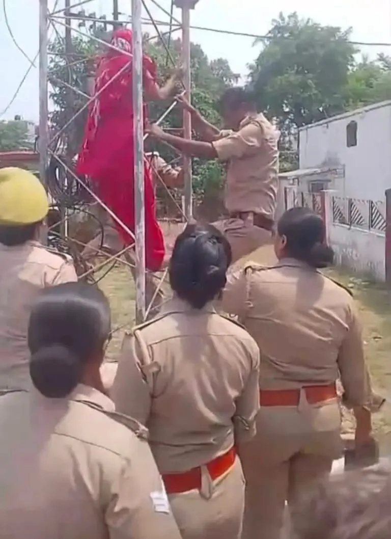 दुष्कर्म का आरोपी अभियुक्त चढ़ा पुलिस के हत्थे