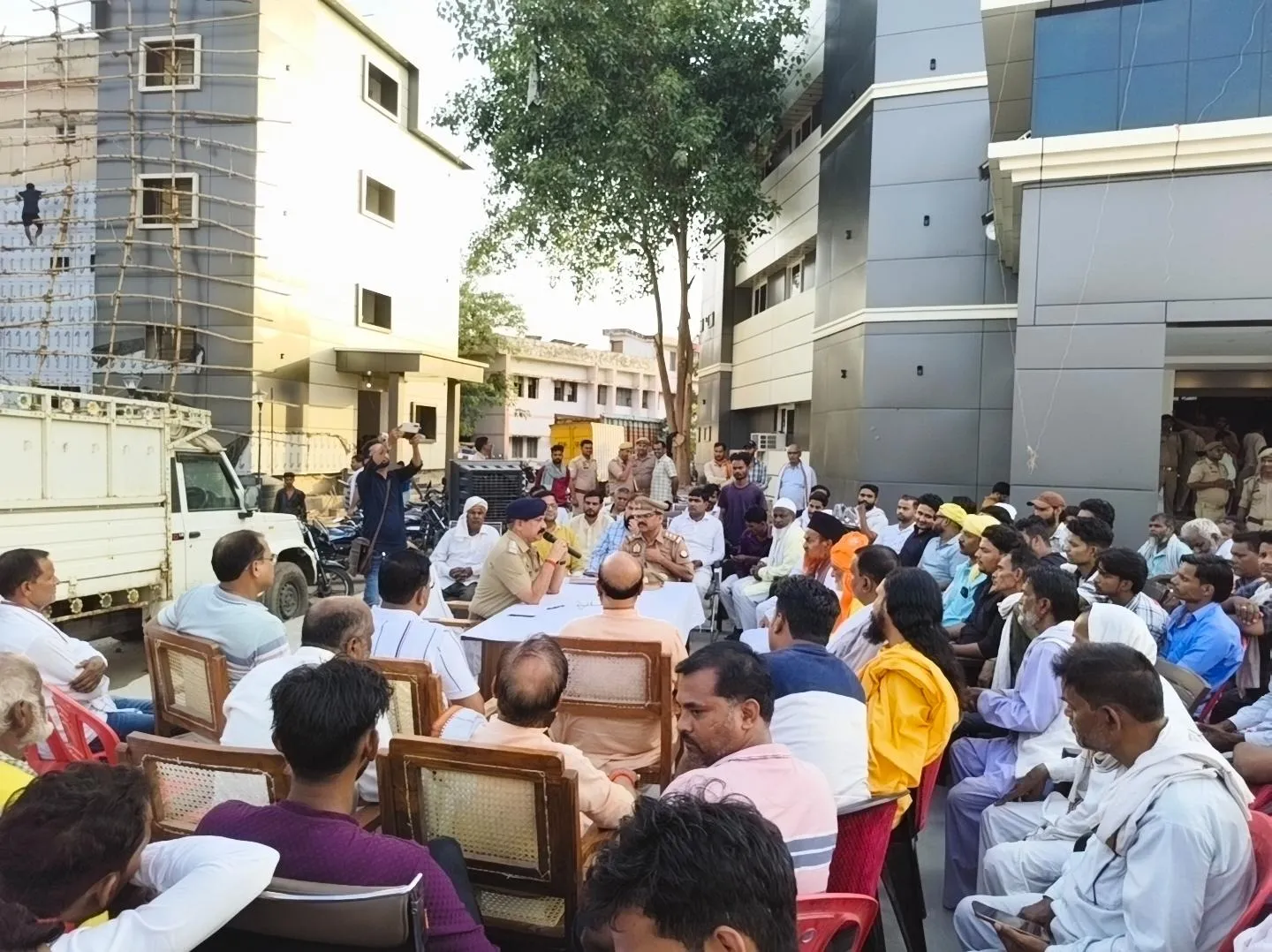 आगामी मोहर्रम पर्व के दृष्टिगत थाना रॉबर्ट्सगंज पर पीस कमेटी की बैठक  संपन्न ,  दिये आवश्यक दिशा-निर्देश