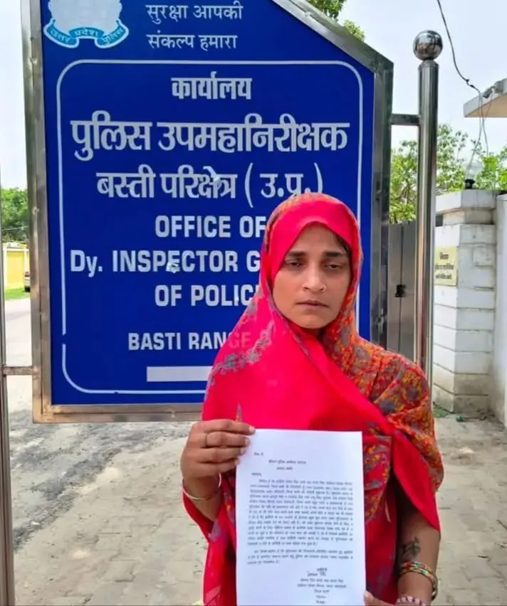 पति के ब्रह्मभोज में भी बाधा डाल रहे दबंग सूदखोर, पीड़िता ने डीआईजी से लगाई सुरक्षा की गुहार