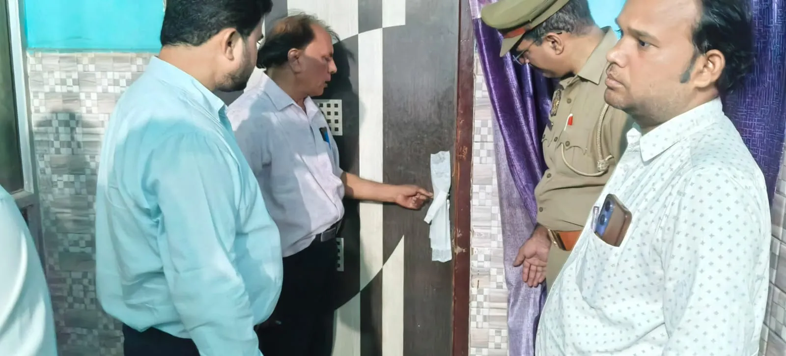 जिलाधिकारी के निर्देशन में निजी अस्पतालों पर बड़ी कार्रवाई, क्रीघा हॉस्पिटल व दुर्गा पॉली क्लिनिक सीज