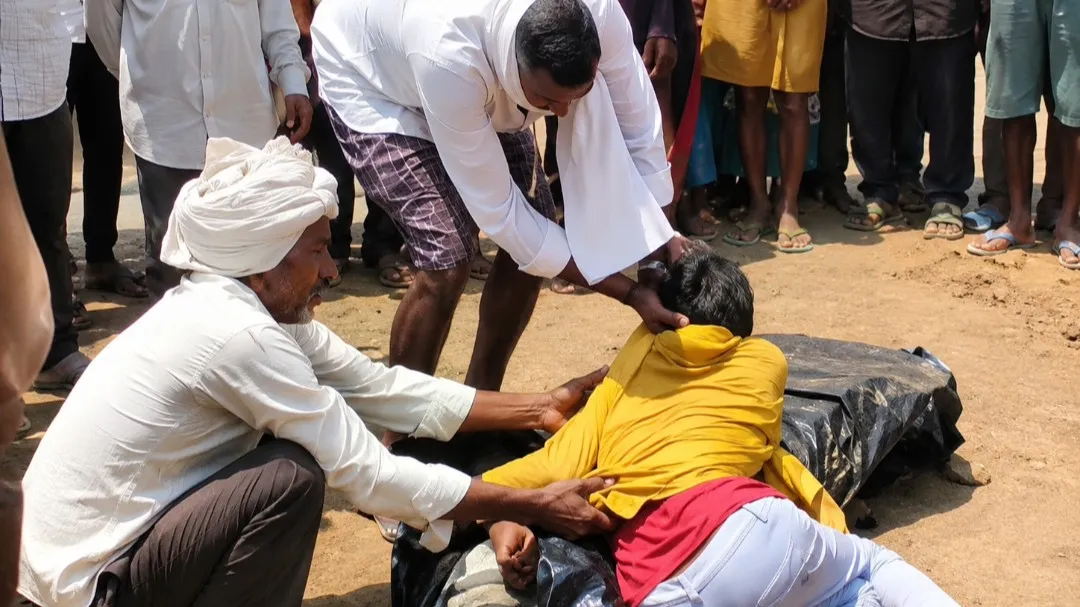 48 घंटे बाद सोन नदी से तीसरे युवक का शव बरामद, तीन मौतों से मीतापुर क्षेत्र में पसरा मातम