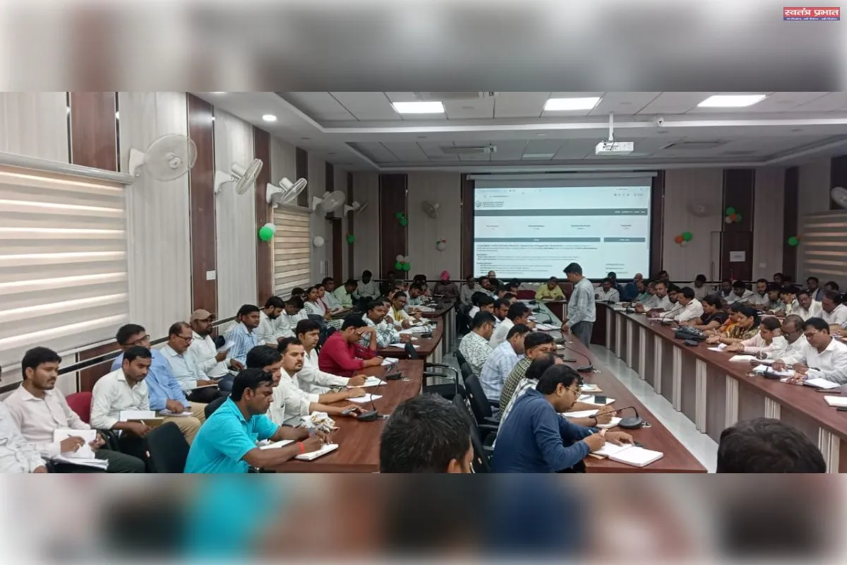 जिला पंचायत राज अधिकारी की अध्यक्षता में विभागीय योजनाओं की समीक्षा बैठक सम्पन्न  