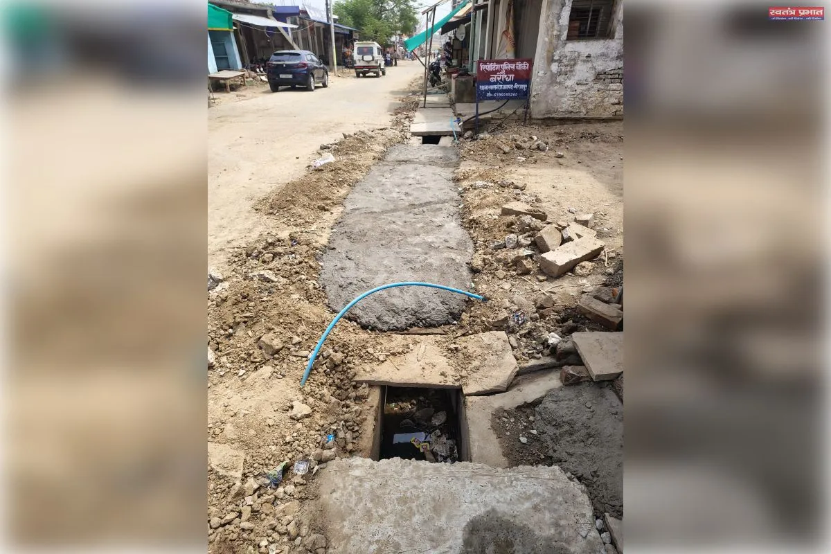 भ्रष्टाचार में सम्मिलित हैं सचिव सचिव के ऊपर विभागीय अधिकारी कार्रवाई न करके उनको &nbsp;संरक्षक देने का कर रहे हैं काम अधिकारी।