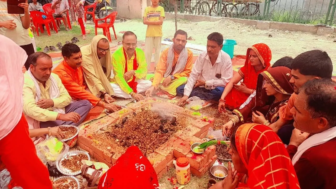 तुलसा देवी पार्क में श्रीमद् भागवत कथा का हुआ विशाल भण्डारा, श्रद्धालुओ ने किया प्रसाद ग्रहण 