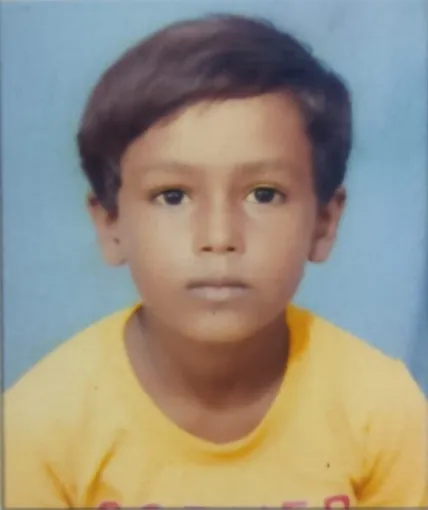 आकाशीय बिजली की चपेट में आने से 12 वर्षीय किशोर की मौत, दो अन्य घायल