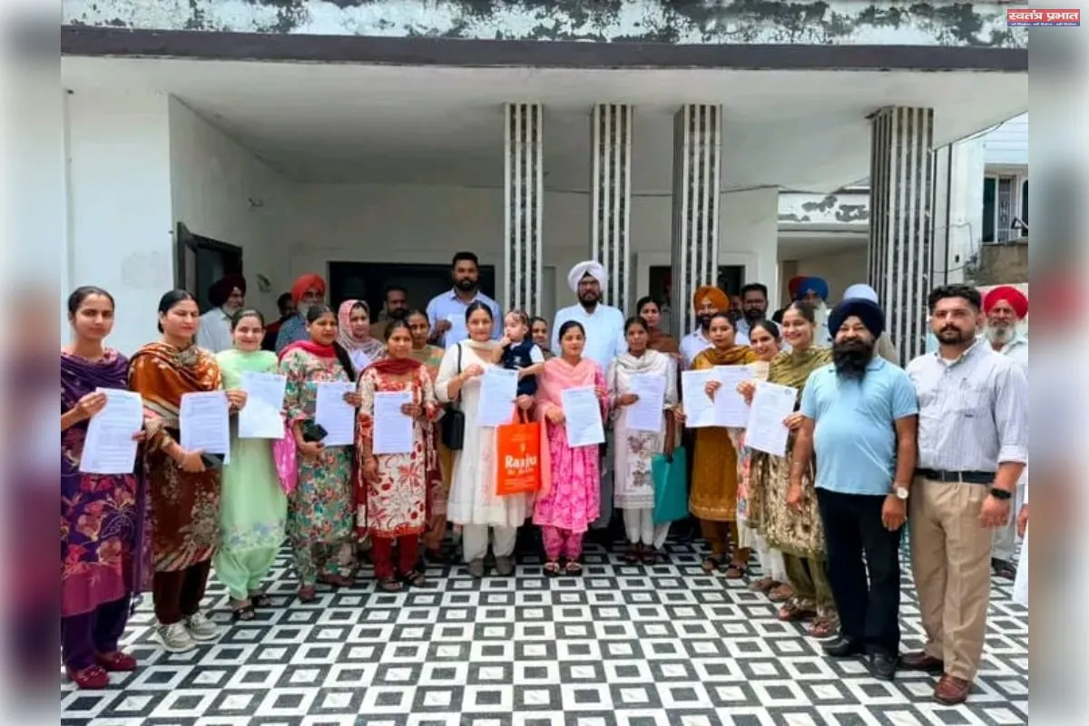 एस. धालीवाल ने 19 नई नियुक्त आंगनवाड़ी वर्करों को अपॉइंटमेंट लेटर बांटकर सम्मानित किया